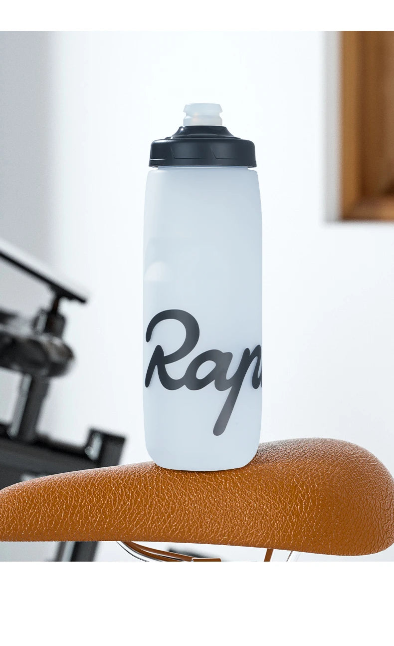 Rapha Performance Cycling Bottle – 620/750 ml Leak-Proof, BPA-Free, Squeezable Sports Water Flas
Water bottle resistance